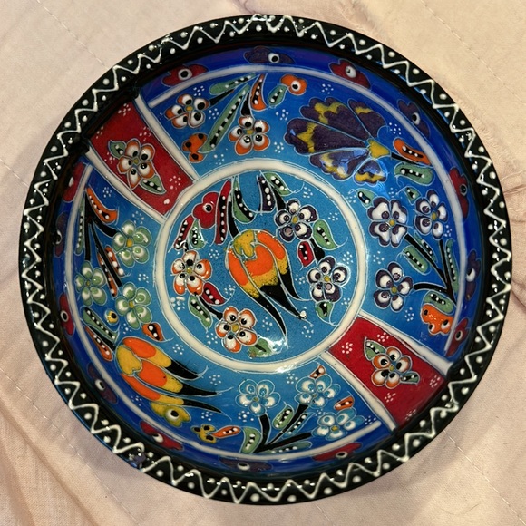 Small Ceramic Bowl - Picture 3 of 7